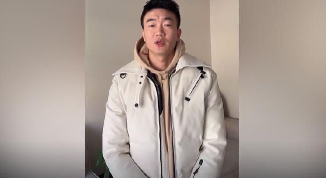 黄色aaa级片